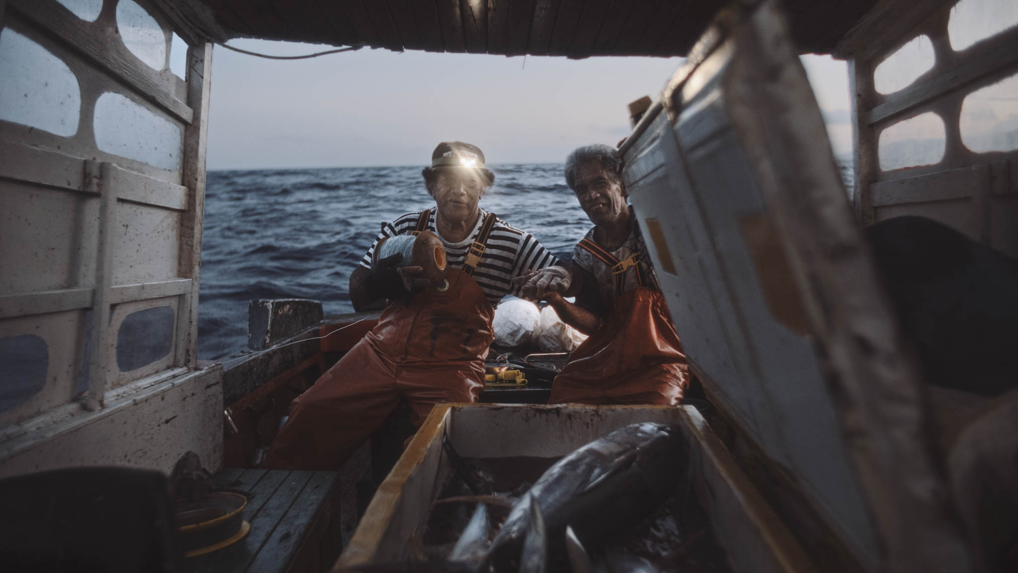 While hunting for yellowfish tuna by hand, Guillaume learned about traditional fishing practices from the local community